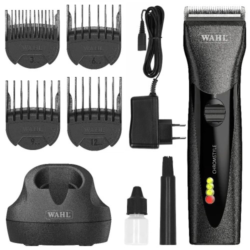 Profesjonalna bezprzewodowa maszynka do strzyżenia WAHL ChromStyle Pro w srebrno-czarnej obudowie.