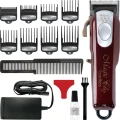 Profesjonalna maszynka bezprzewodowa Wahl Magic Clip Cordless w bordowo-srebrnej obudowie.